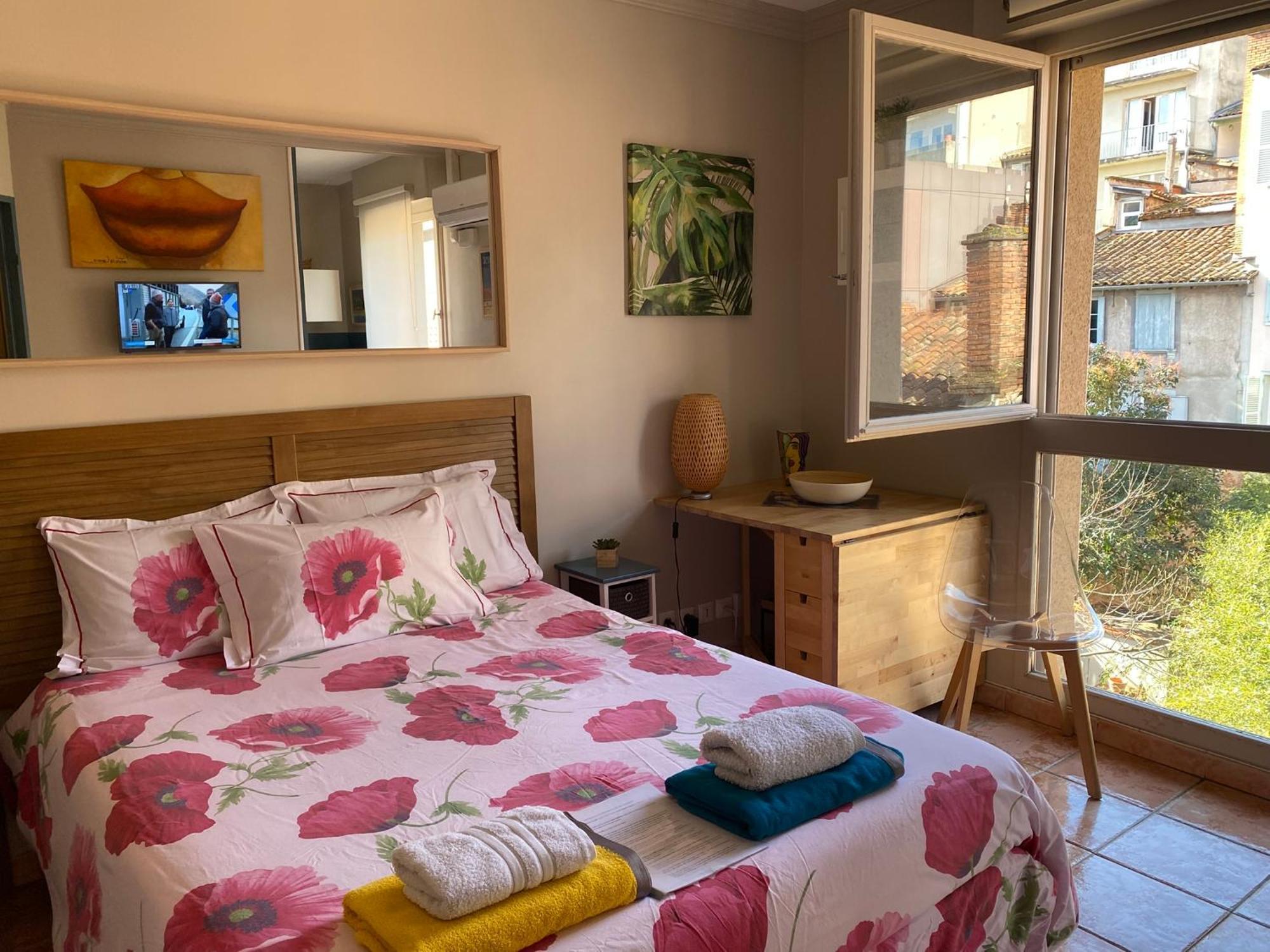 Meuble Tourisme Carmes 2 Etoiles, Entree Autonome,Wifi, Climatise, Petit Parking Prive Apartment Toulouse Exterior photo